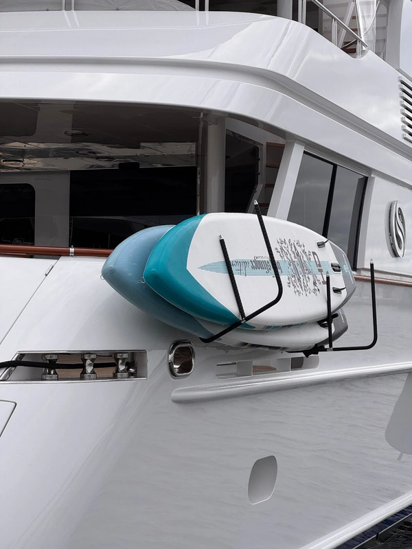 Yacht Fender Hooks Explained: Types, Materials, Sizing, Installation and Maintenance